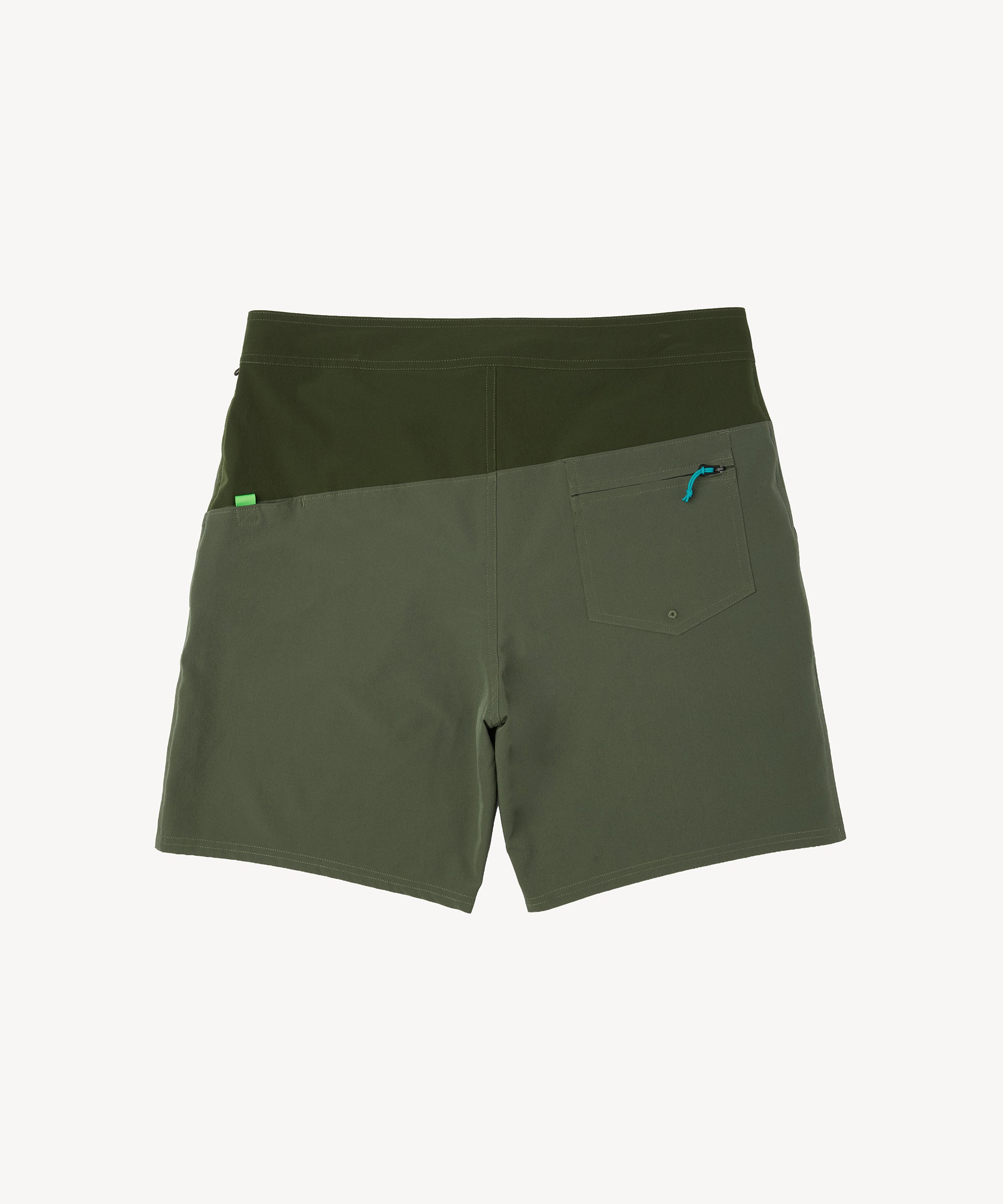 Daily Driver Hybrid Short in Army