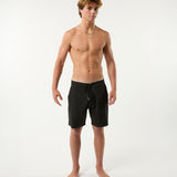 Daily Driver Hybrid Short in Black