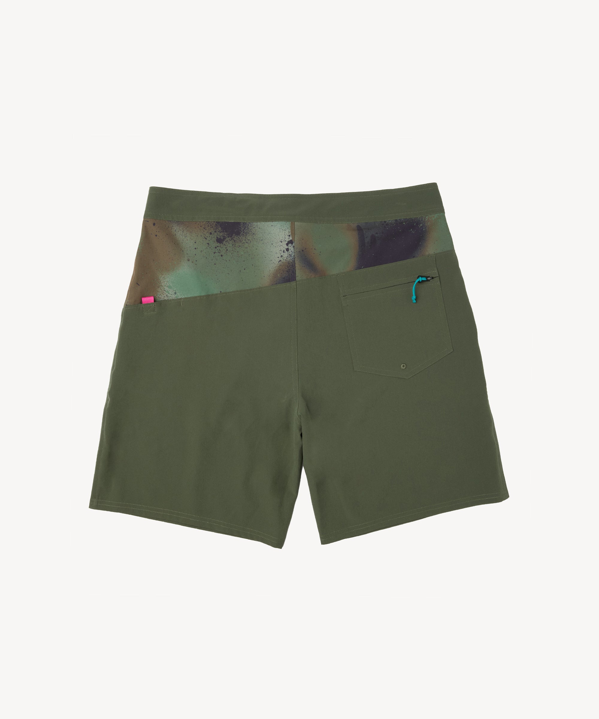 Day Break Camo Hybrid Short in Army